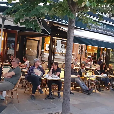 Wonderful Place, Gare Montparnasse 1 Minute,close To Louvre Meusm Paris