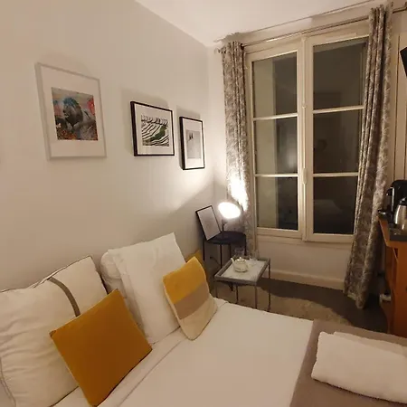 Wonderful Place, Gare Montparnasse 1 Minute,close To Louvre Meusm