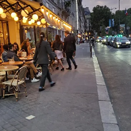 Apartment Wonderful Place, Gare Montparnasse 1 Minute,close To Louvre Meusm Paris